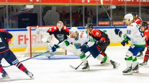 «Югра» обыграла «Нефтяник» из Альметьевска