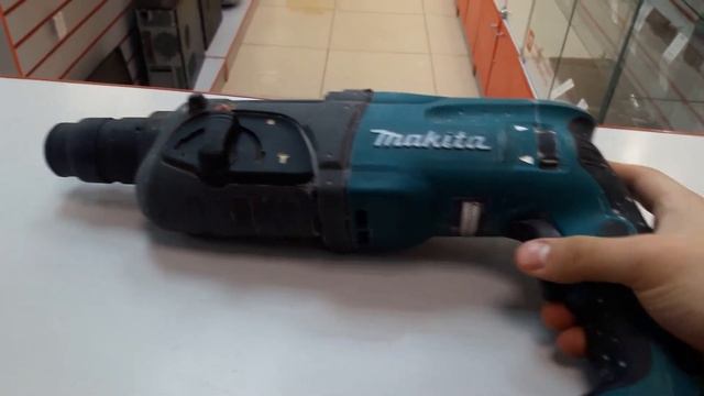 Перфоратор Makita HR2470