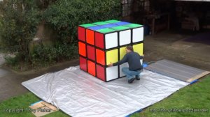 Огромный кубик Рубика
