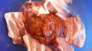 Запеченные свиные ребрышки