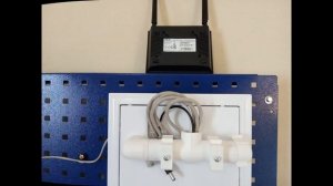 ME Asus N11P. Крепление роутера, компактное размещение оборудки, дверца щитка, кронштейн для роутер