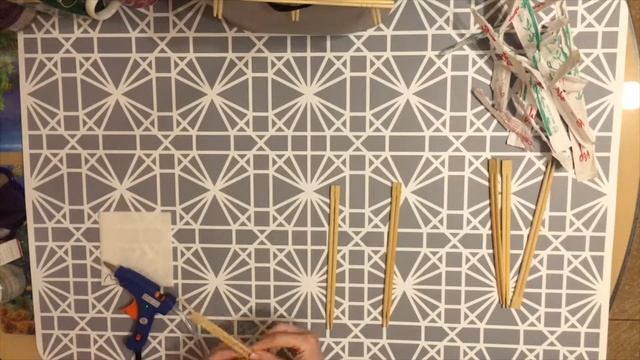 Мольберт своими руками из китайских палочек смотреть онлайн