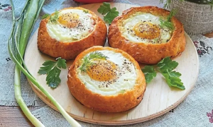 БУЛОЧКИ С ЯЙЦОМ