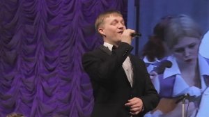 Старый клён (популярная песня композитора Александры Пахмутовой на стихи Михаила Матусовского)