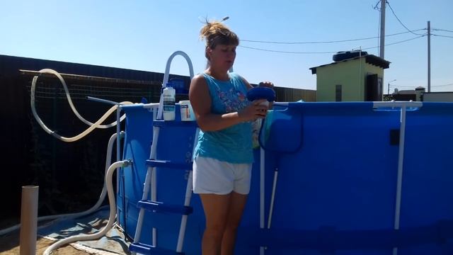 Как осветлить воду в бассейне и сделать ее чистой на все лето смотреть онлайн