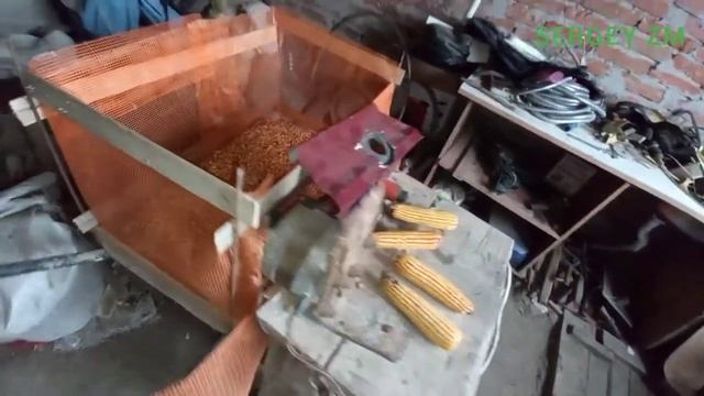 Переделанная Кукурузолущилка с ручной на электрическую!