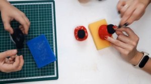 Как Сделать Новогоднюю Игрушку Из Шерсти/Новичок/Сухое Валяние/Снегирь и Пингвин из Шерсти