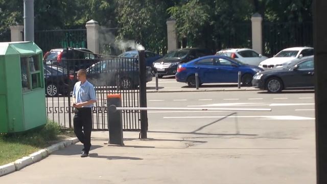 На улице +30С, а они буржуйку топят??? смотреть онлайн