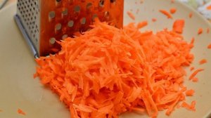 Простой салат из моркови