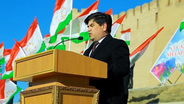 Раиси шахри Истаравшан Адхам Маъмурзода дар иди сада ТОЧИКИСТОН БА ПЕШ смотреть онлайн