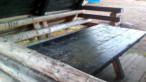 Дешевая беседка из бревен