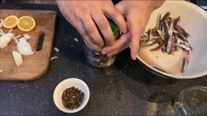 Как правильно приготовить малосольную Хамсу