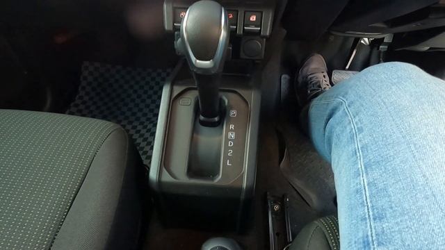 Suzuki Jimny 4. Хочешь его - ждем!