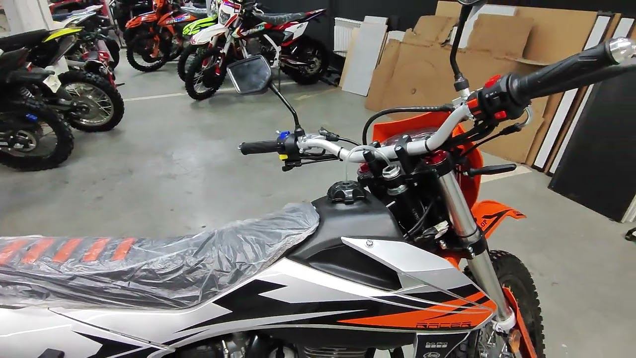 Мощный мотоцикл Racer RC250GY-C2 Panther смотреть онлайн