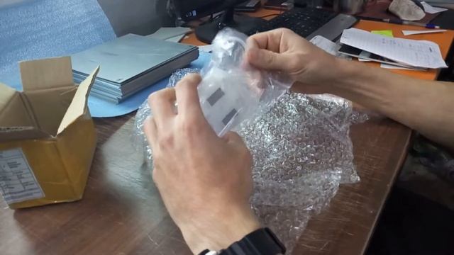 Распаковка демпферов для печатающей головки Epson DX5 смотреть онлайн