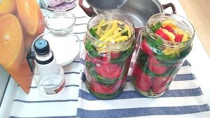 ЭТО НЕ ШЕДЕВР! ЭТО ПРОСТО ОЧЕНЬ ВКУСНЫЕ ПОМИДОРЫ! С ЧЕСНОКОМ, ЗЕЛЕНЬЮ, БОЛГАРСКИМ ПЕРЦЕМ.РЕКОМЕНДУЮ