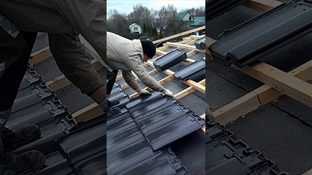 Монтаж цементно-песчаной черепицы