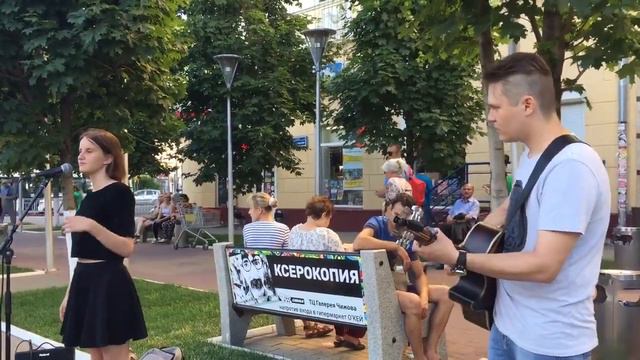 Алла Пугачева - Нас бьют, мы - летаем (COVER) смотреть онлайн