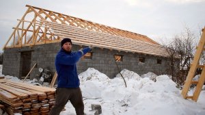 КУПИЛИ ДОМ В ДЕРЕВНЕ. ДЕЛАЕМ ОБРЕШЕТКУ НА 16 МЕТРОВУЮ КРЫШУ. ПОПОЛНЕНИЕ В ХОЗЯЙСТВЕ.