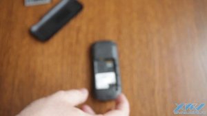 Как вставить SIM-карту в Samsung GT-E1200R (XDRV.RU)