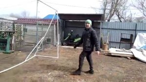 Как правильно пинать мяч?? Смотри! ?