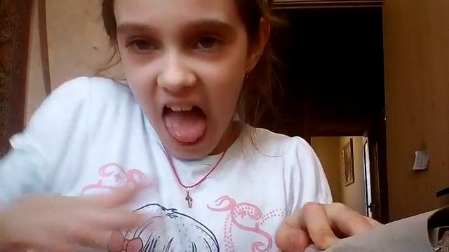 рисуем В необычном альбоме смотреть онлайн