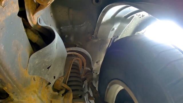 5th Gen Toyota 4Runner Super Saver Budget Build! Part 1; Driveway Flex Off !!! смотреть онлайн