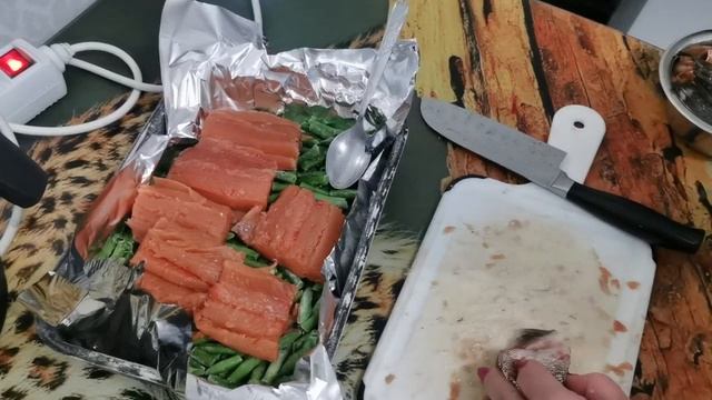 Сочная ГОРБУША с ОВОЩАМИ / КАК быстро РАЗДЕЛАТЬ рыбу смотреть онлайн