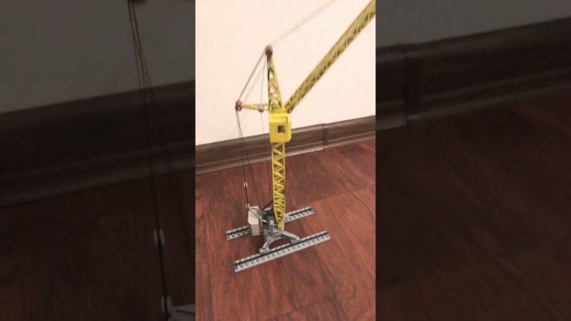 Советский кран в миниатюре! Модель башенного крана КБ-309. Tower crane model #shorts