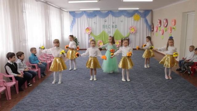 Танец Цветов (средняя группа) смотреть онлайн