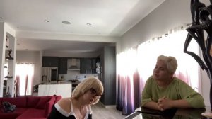 Эта женщина в окне