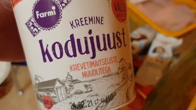 Эстонские Масленичные булочки.Обзор продуктов из Эстонии.Цены на продукты.Пробуем масленичые булочк