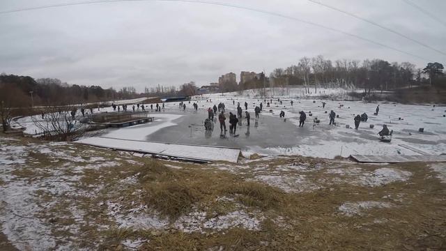 Поймай рыбу с телевизором в субботу смотреть онлайн