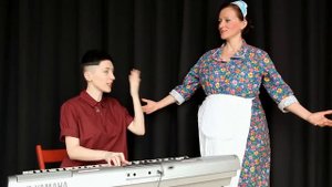 Курс вокала. Видеоуроки. Занятие #5: первая распевка. Сглаживание регистров.