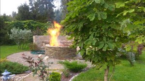 РУЧЕЙ. РОКАРИЙ. МНОГО ОПАВШЕЙ ЛИСТВЫ. Дачный креатив.