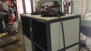 Процесс ИЗМЕЛЬЧЕНИЯ ПЛАСТИКА В ПЫЛЬ. В работе МЕЛЬНИЦА ДЛЯ ПВХ.