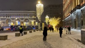 ❄️ СНЕЖНАЯ РУССКАЯ ЗИМА - ПРОГУЛКА ПО МОСКВЕ🔥