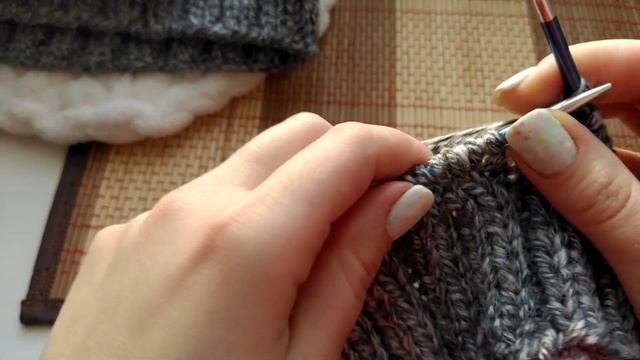 Мужская шапка красивым узором (часть 1) смотреть онлайн