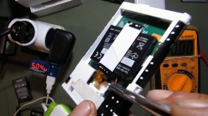 Аккумулятор + секрет от Yota MANY.