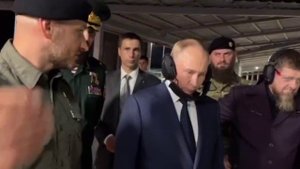 Адам Кадыров показал Президенту свои навыки в стрельбе. #новости #путин #чечня #кадыров