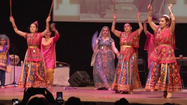 "Дорогами Индии" Народный ансамбль индийского танца "Бхарат". смотреть онлайн