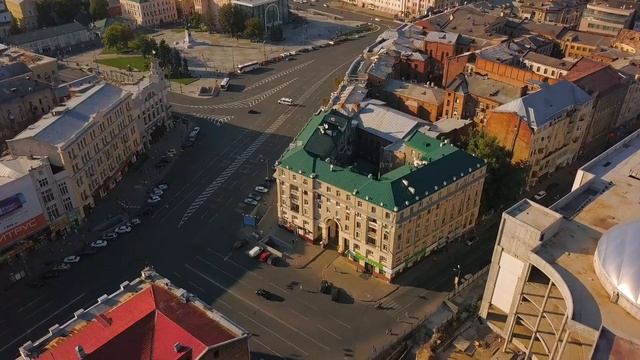Полет над центром Харькова, Исторический Музей, Площадь Конституции, Сумская, Украина (Осень 2018) смотреть онлайн