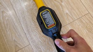 Issue with new dewalt DCST922B from HomeDepot. Stopped working after short period of use