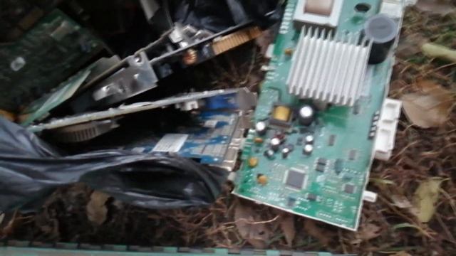 Урвал немного радиоэлектронного лома смотреть онлайн