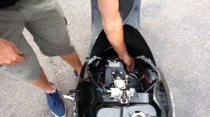How to install a spark plug on a gy6 qmb139 chinese scooter / moped.
