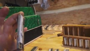 Ремонт баяна Мелодия. Замена пластика на клавиатуре