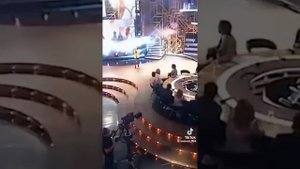 Сделай мне музыку громче.