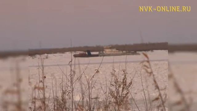 Паромные переправы через реку Лену в районе Якутска закрыты смотреть онлайн