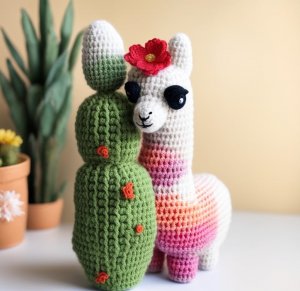 АМИГУРУМИ: ЛАМА, АЛЬПАКА, ВЯЗАНЫЕ ИГРУШКИ ОТ НЕЙРОСЕТИ. ПОДБОРКА №1.