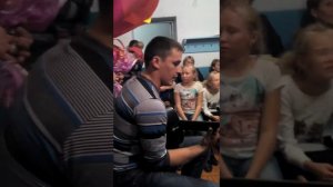 Поздравление на юбилее под гитару